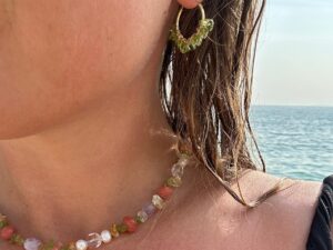 perdoottikorvikset rantalookissa