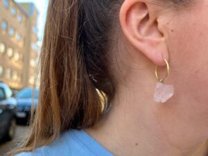 Time to love -ruusukvartsikorvakorut - WOWO vibes Time to love -ruusukvartsikorvakorut