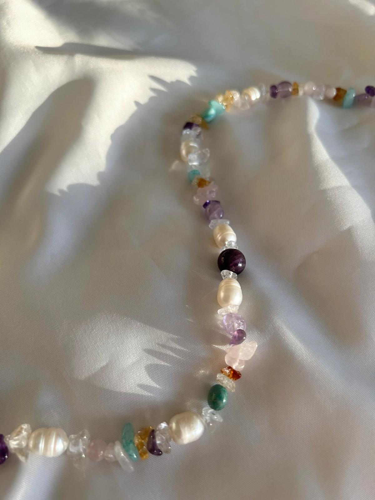 Vesimiehen onnenkivi ametisti - WOWO vibes Horoskooppikorut