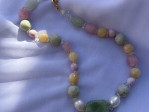 Dare to Dream -kaulakoru